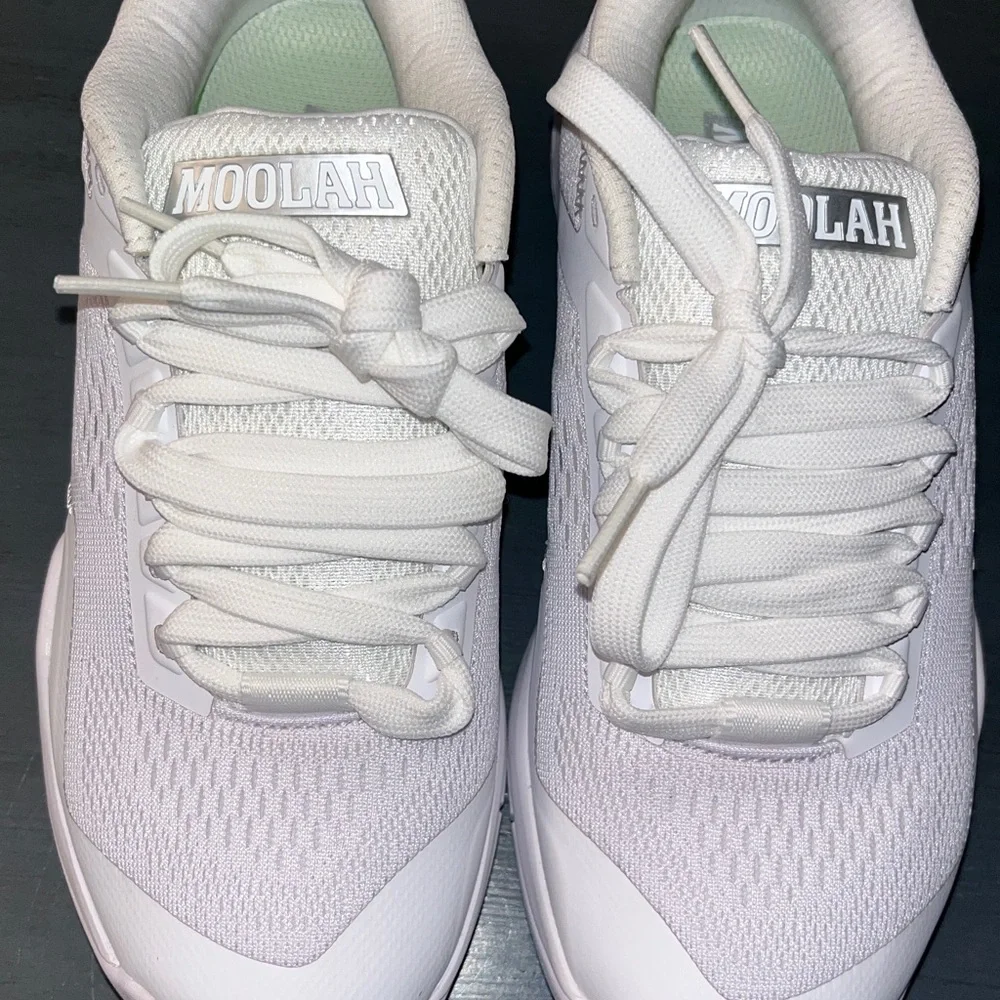 Moolah Kicks Neovolt Low Women's Basketball Shoes White Pro V2 Size Woman's 6